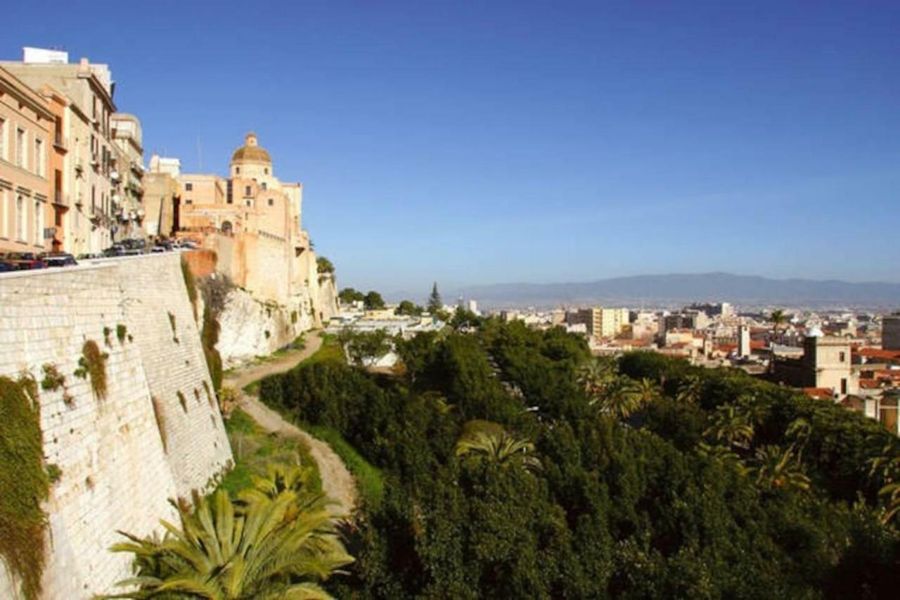 Kairos Disigiu - City Centre Cagliari Esterno foto